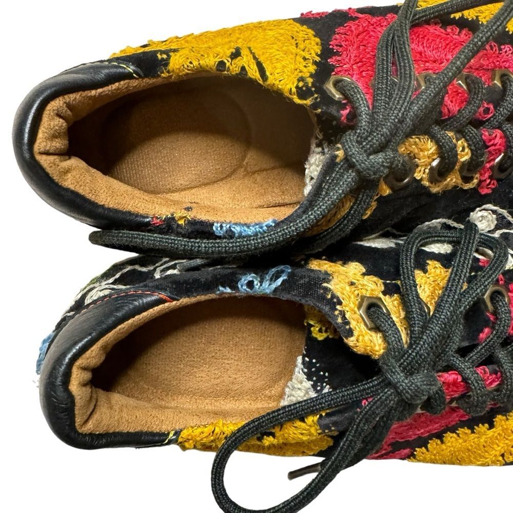 Suzani Women's Embroidered Floral Geometric Design Sneakers Size 37 (6.5-7) - Picture 6 of 7